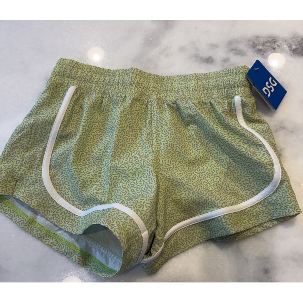 New DSG Mid Rise Stride Shorts Girls Size M‎
